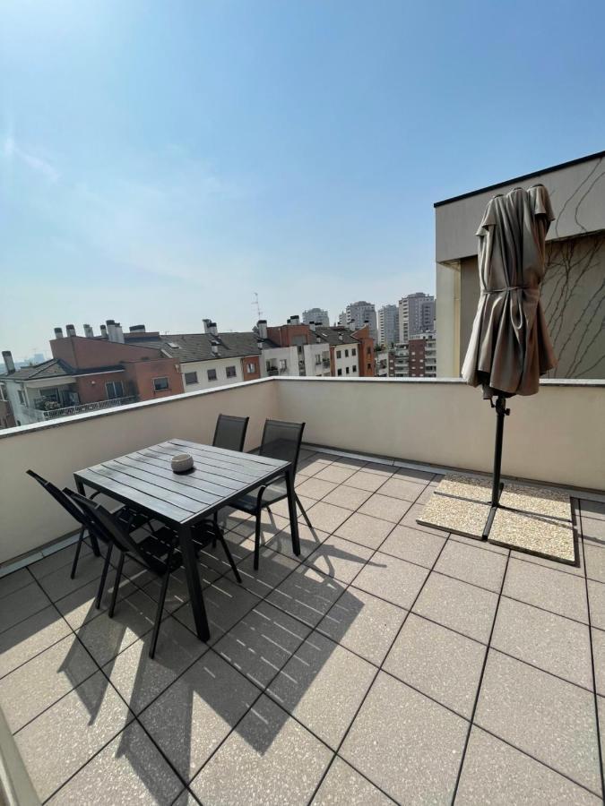 Elegant Apartment In Milan With Panoramic Terrace المظهر الخارجي الصورة